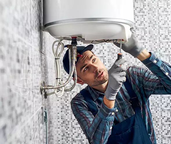 Expert Plumber for Hot Water Tank Maintenance in Berea, KY: Schedule Reliable Maintenance Services with Us